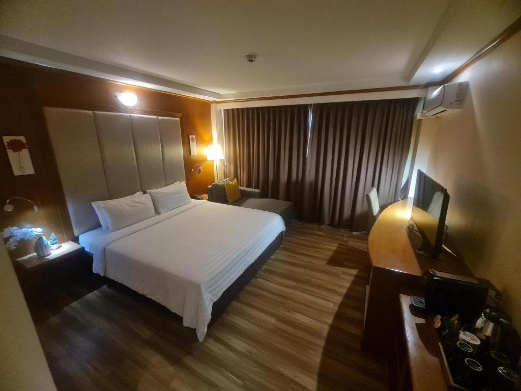 Western Grand Hotel Ratchaburi Ban Bang Kra Exteriér fotografie